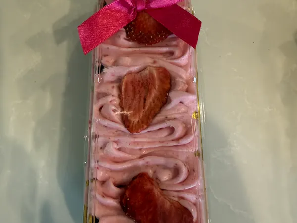 Chocolate Kissed Strawberry Cake